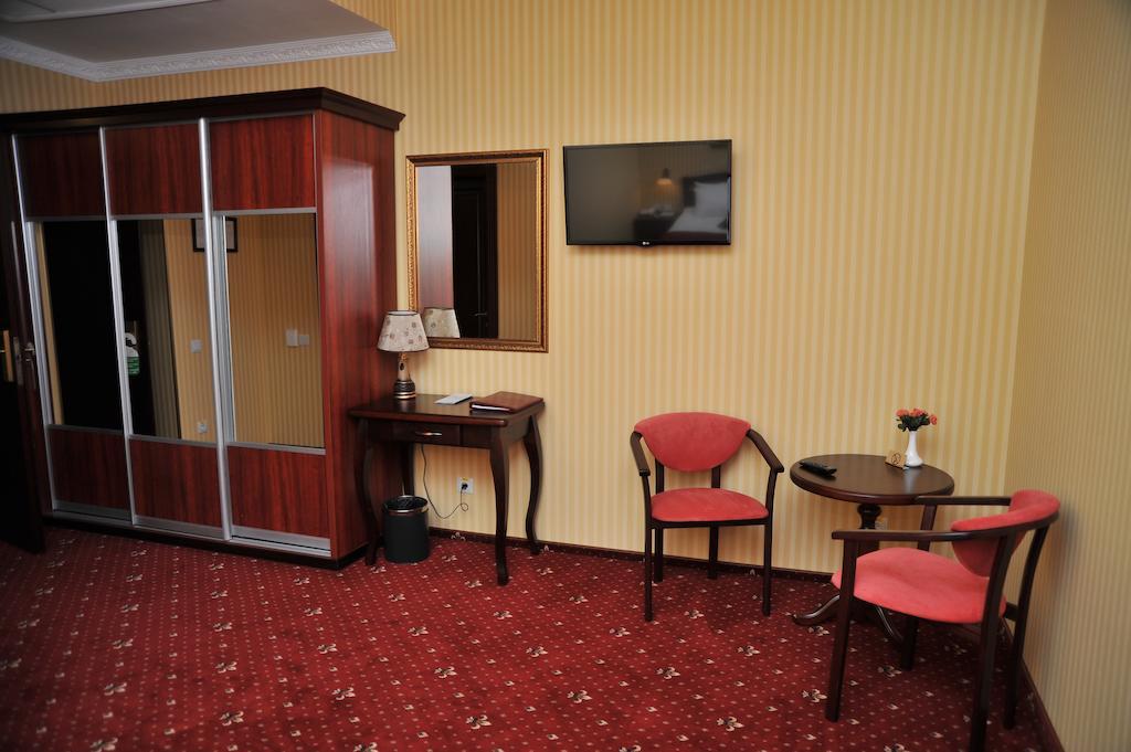 Zaporizhia Slava Hotel חדר תמונה