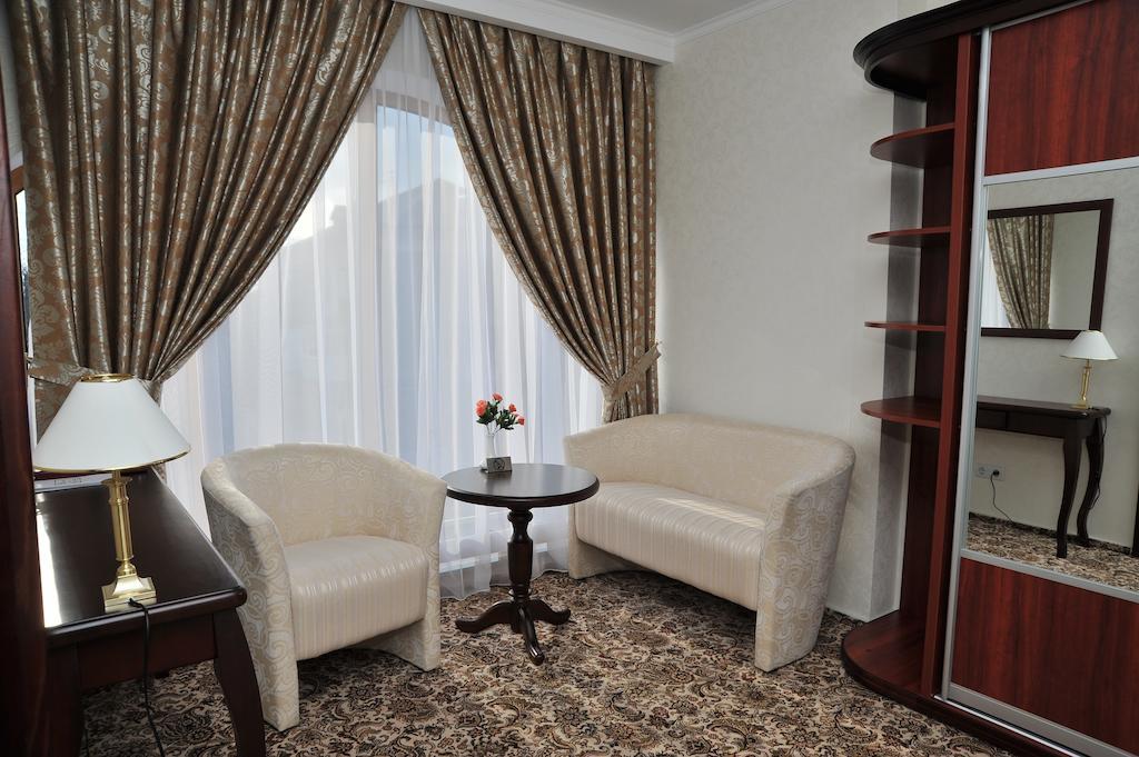Zaporizhia Slava Hotel מראה חיצוני תמונה