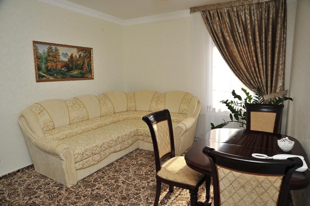 Zaporizhia Slava Hotel חדר תמונה