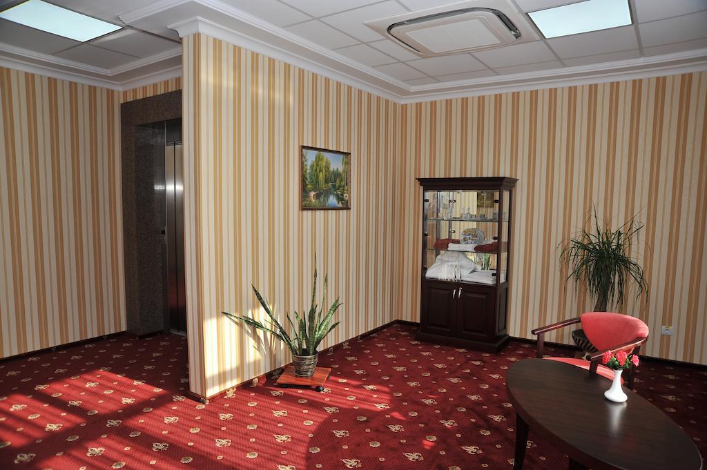 Zaporizhia Slava Hotel מראה חיצוני תמונה