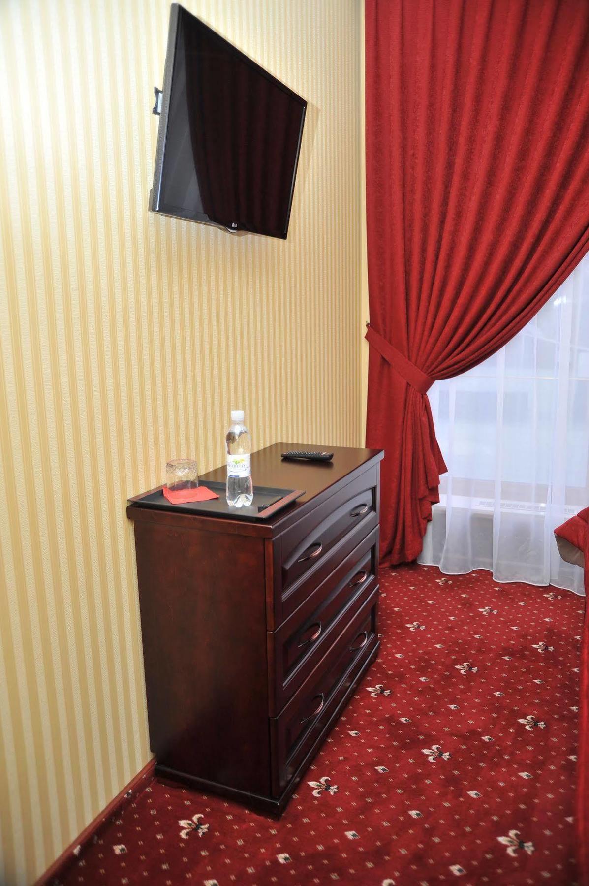Zaporizhia Slava Hotel מראה חיצוני תמונה