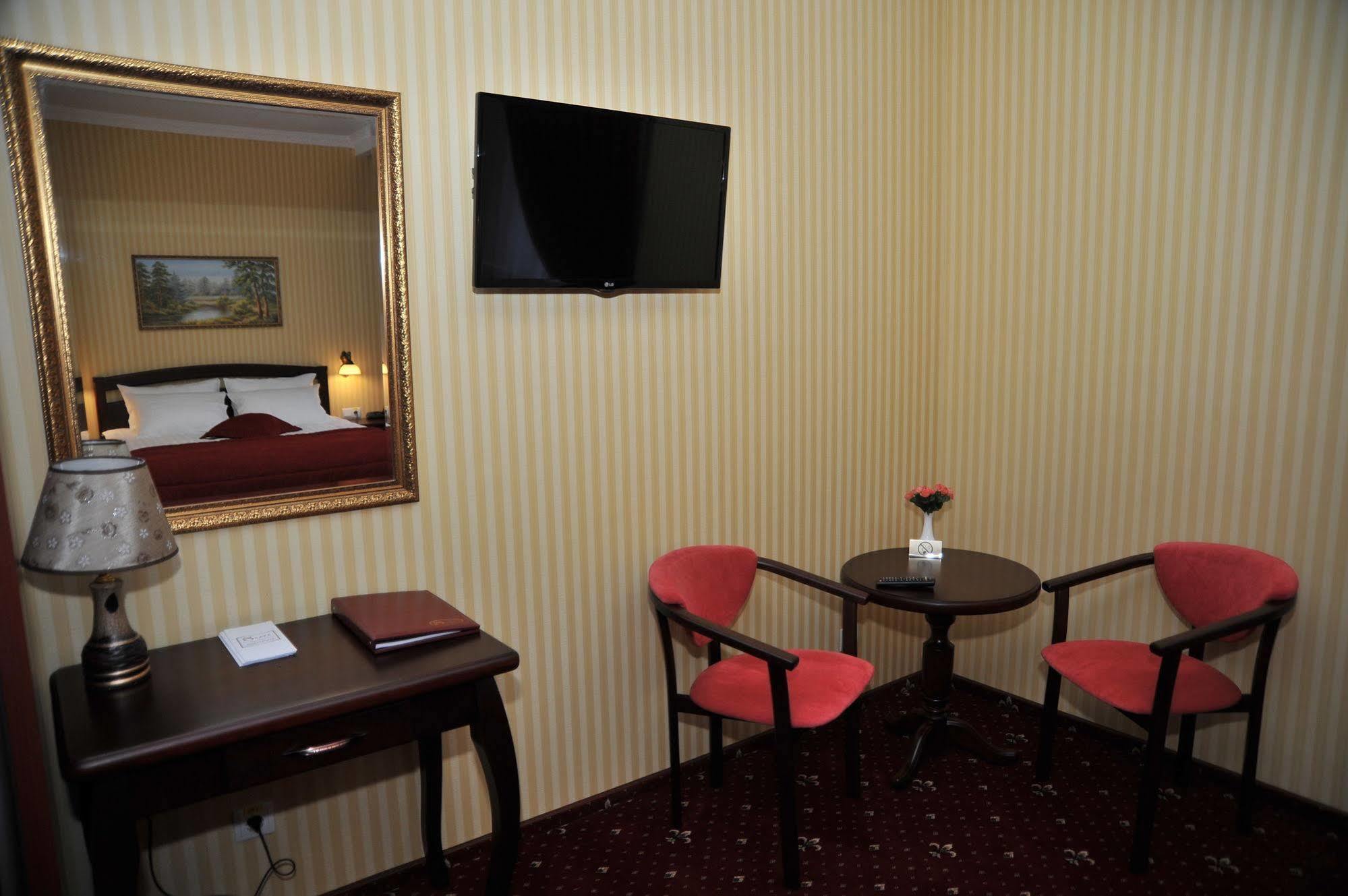 Zaporizhia Slava Hotel מראה חיצוני תמונה