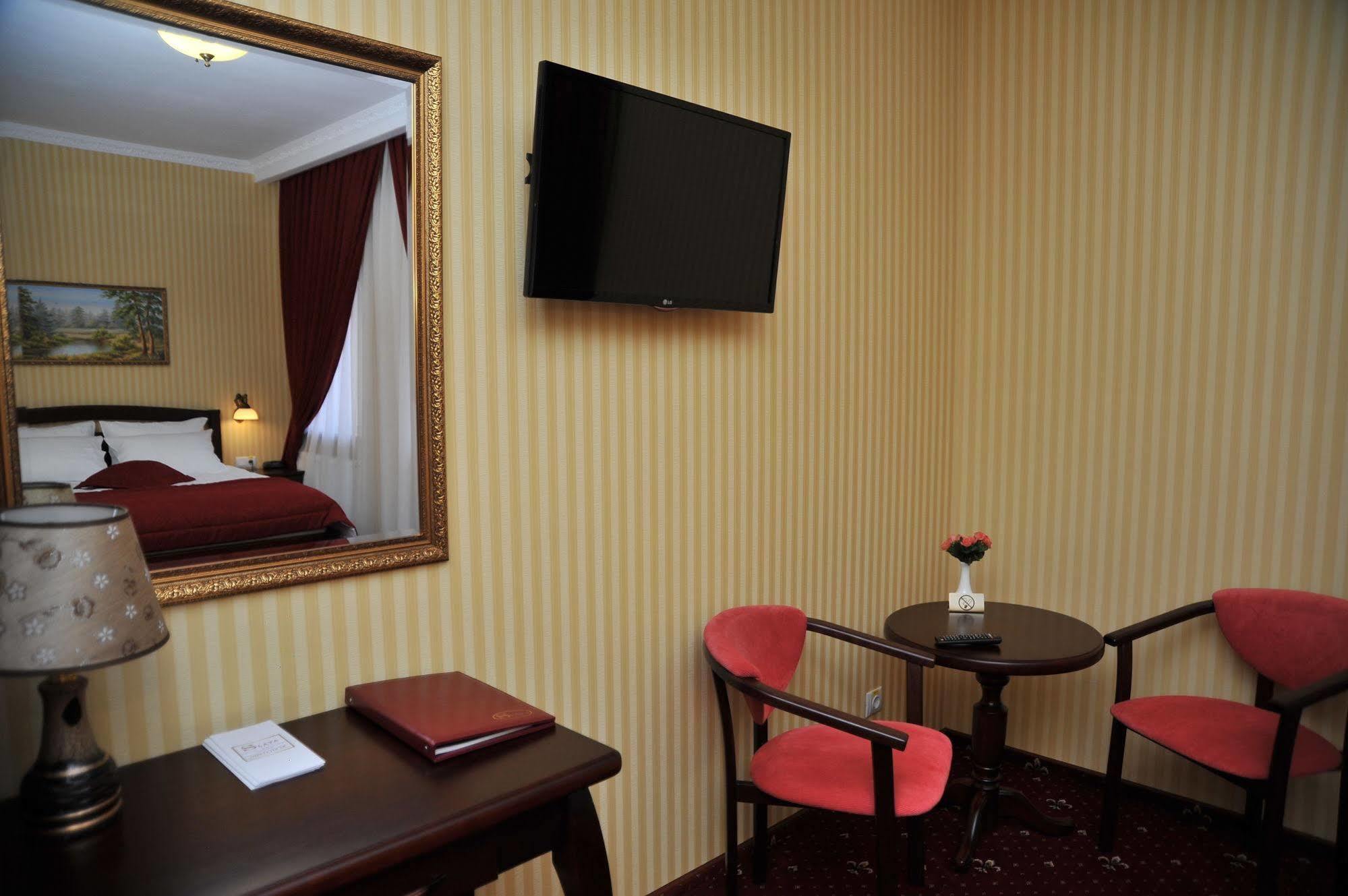 Zaporizhia Slava Hotel מראה חיצוני תמונה