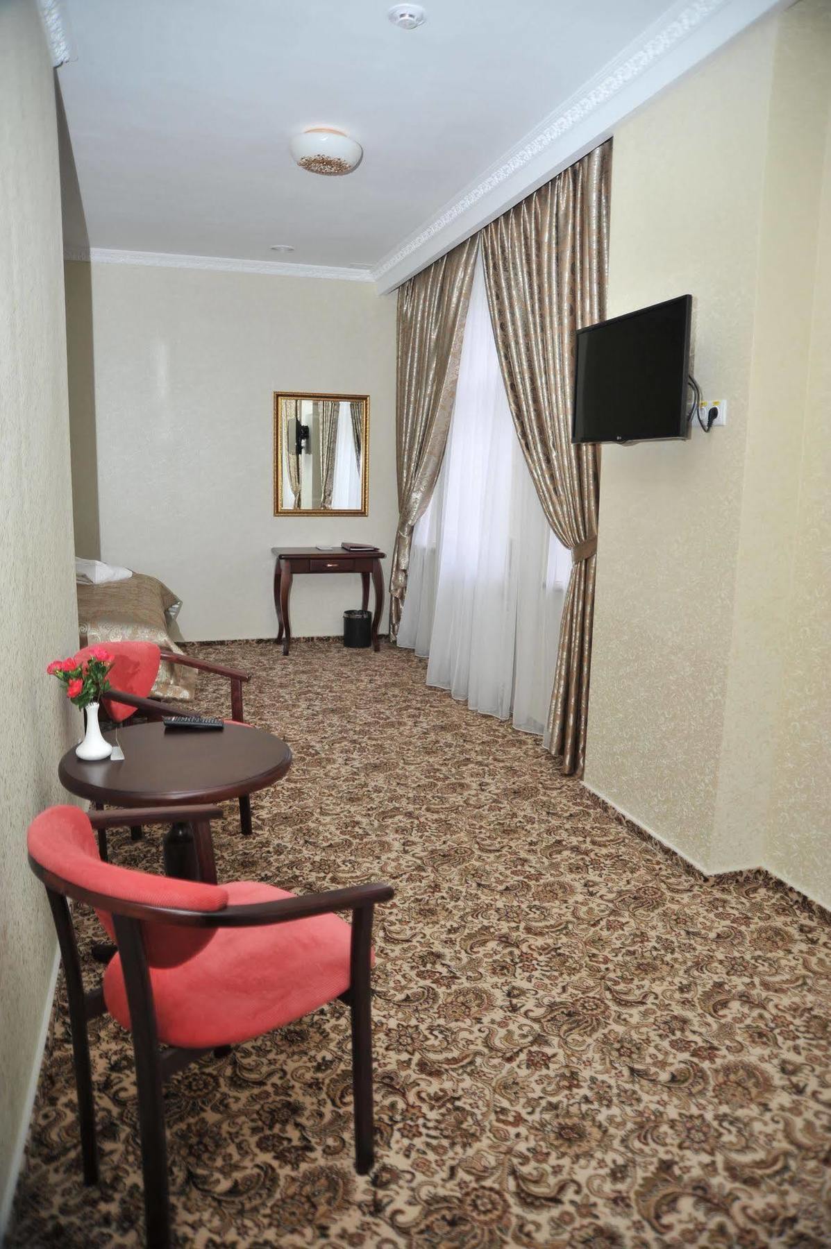 Zaporizhia Slava Hotel מראה חיצוני תמונה