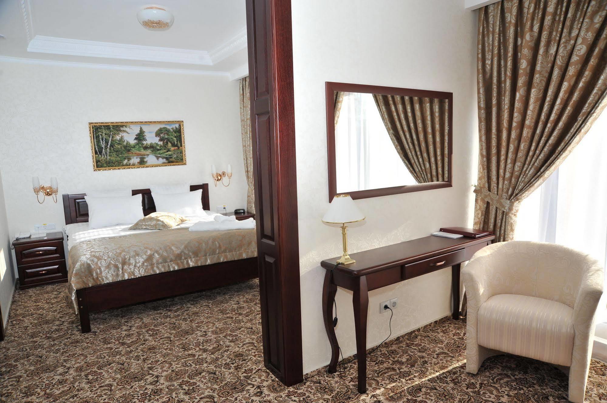 Zaporizhia Slava Hotel מראה חיצוני תמונה