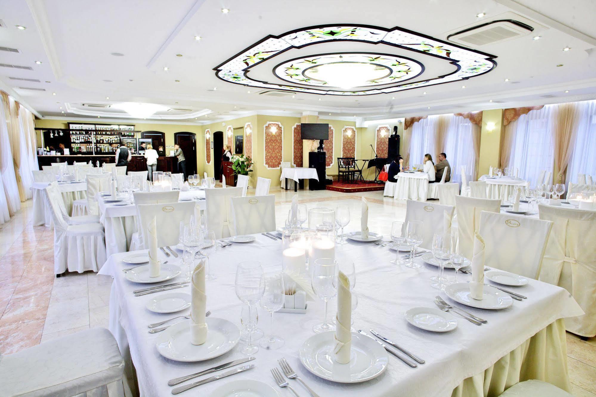 Zaporizhia Slava Hotel מראה חיצוני תמונה